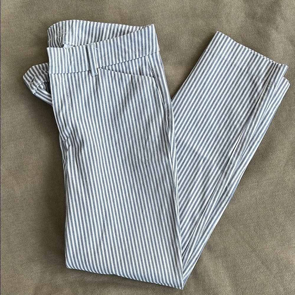 Old Navy Pixie High Rise Striped Blue and White Pants